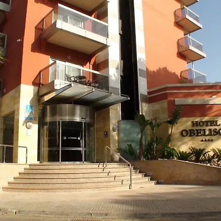Obelisco 4*