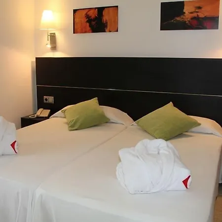 Obelisco 4*